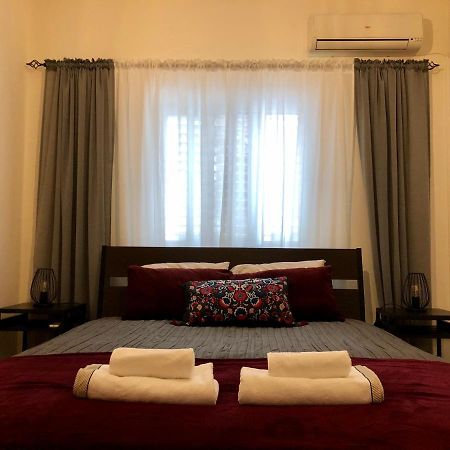 דירות Paphos Luxury Industrial House 8 מראה חיצוני תמונה