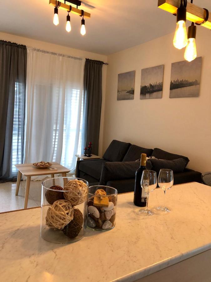 דירות Paphos Luxury Industrial House 8 מראה חיצוני תמונה